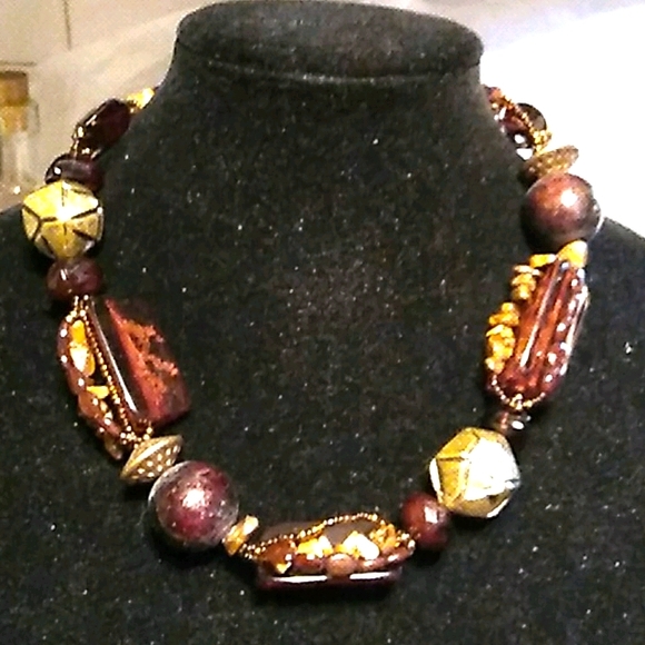 Jewelry - Nwt Necklace and Earrings Set